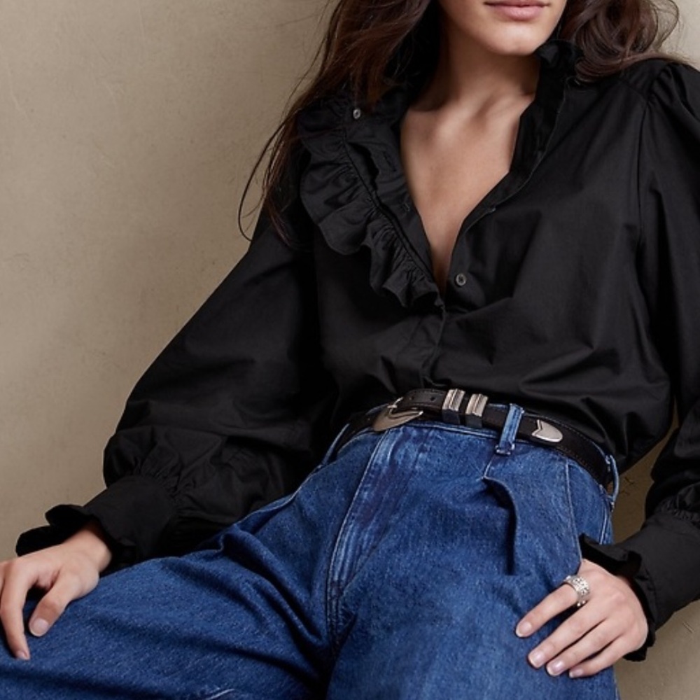 Banana Republic Women’s Harper Ruffled Shirt in Black